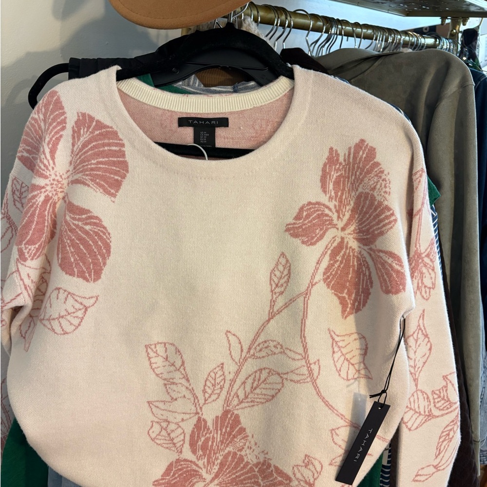 Floral Sweater with Pink Design NWT - Picture 2 of 4